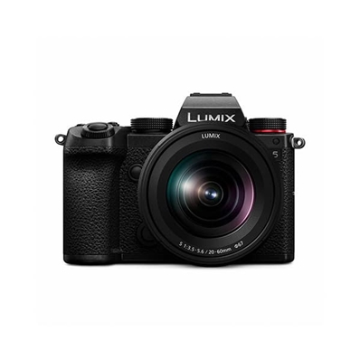 PANASONIC LUMIX S5K Cámara Full-Frame sin espejo con objetivo 20-60mm F3.5-5.6.